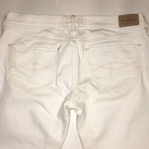 White Abercrombie Kids skinny “Cute Stretch” Jeans